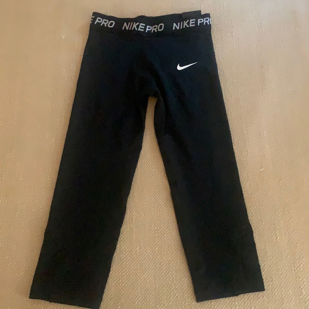 Girl”s Nike Pro Capri Leggings Black Size L